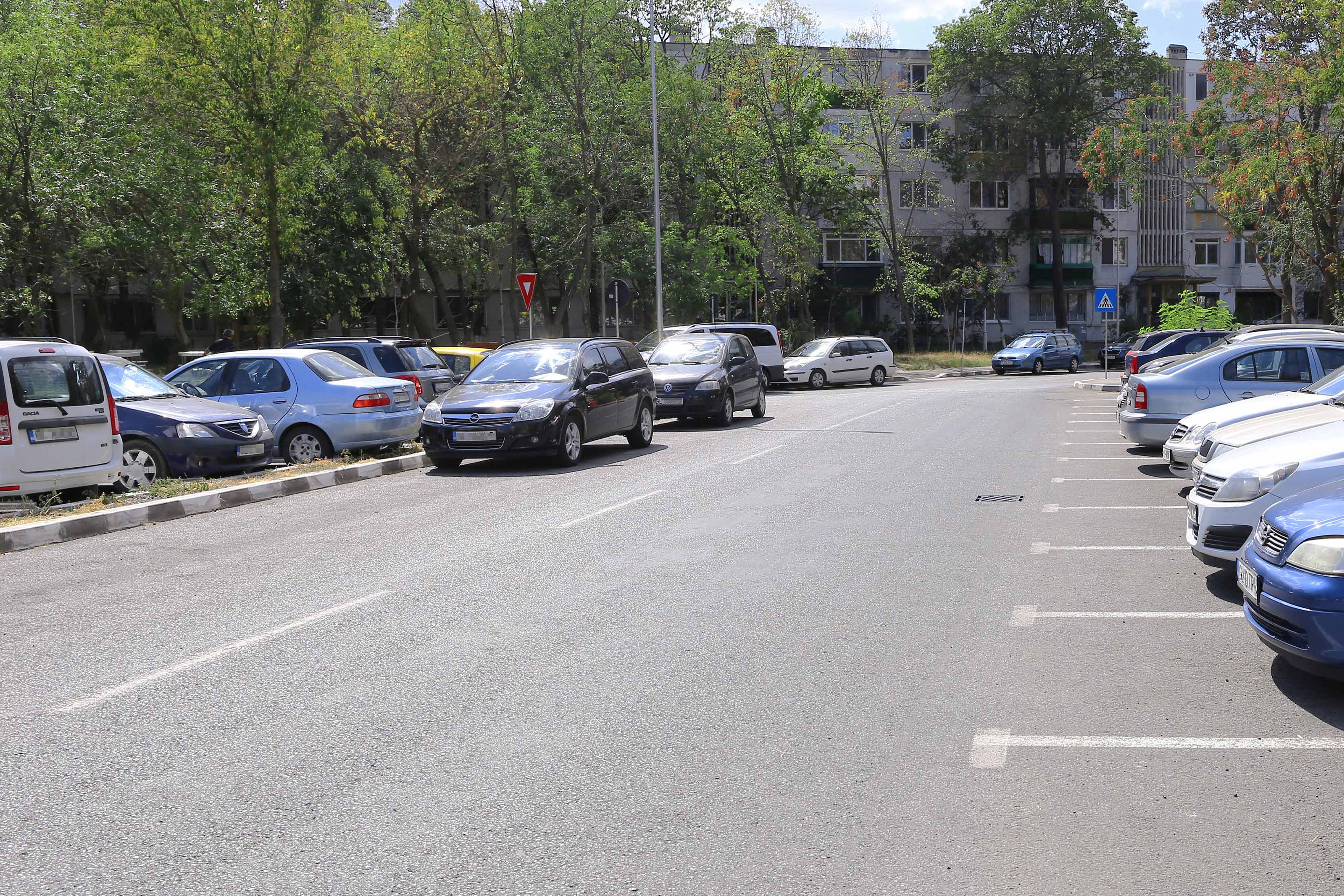 Locuri vacante în parcări rezidențiale 